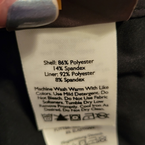 NWT- Women's Skort - Eddie Bauer, Black, Size 12 - Picture 6 of 7